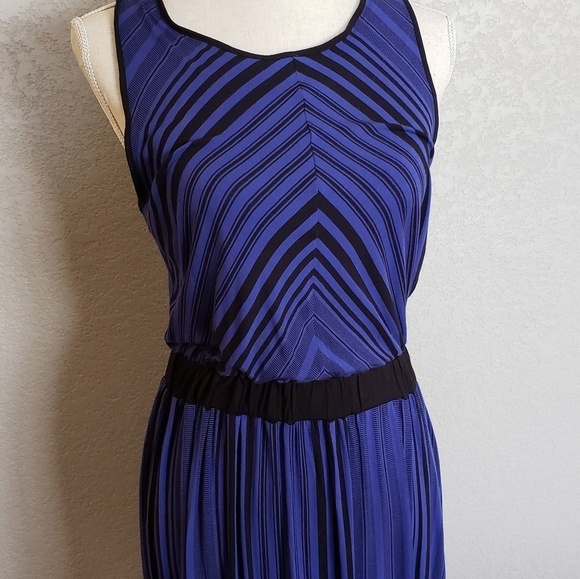 Daisy Fuentes Maxi dress with slit - Picture 4 of 7